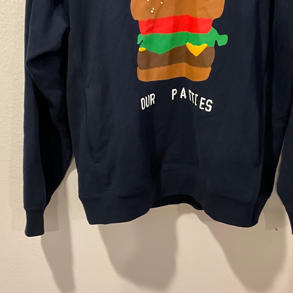 Uniqlo Black Hoodie with Burger Graphic - Picture 4 of 9